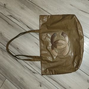Large Chanel tote bag